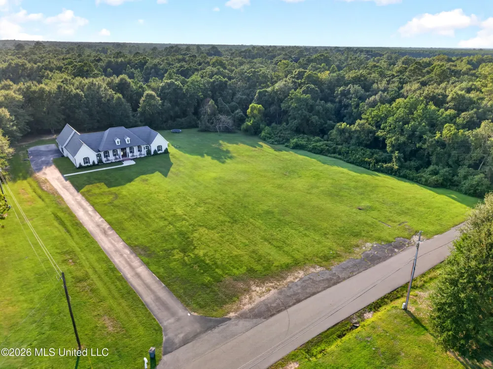 91 Herscel Mitchell Road Picayune, MS 39466