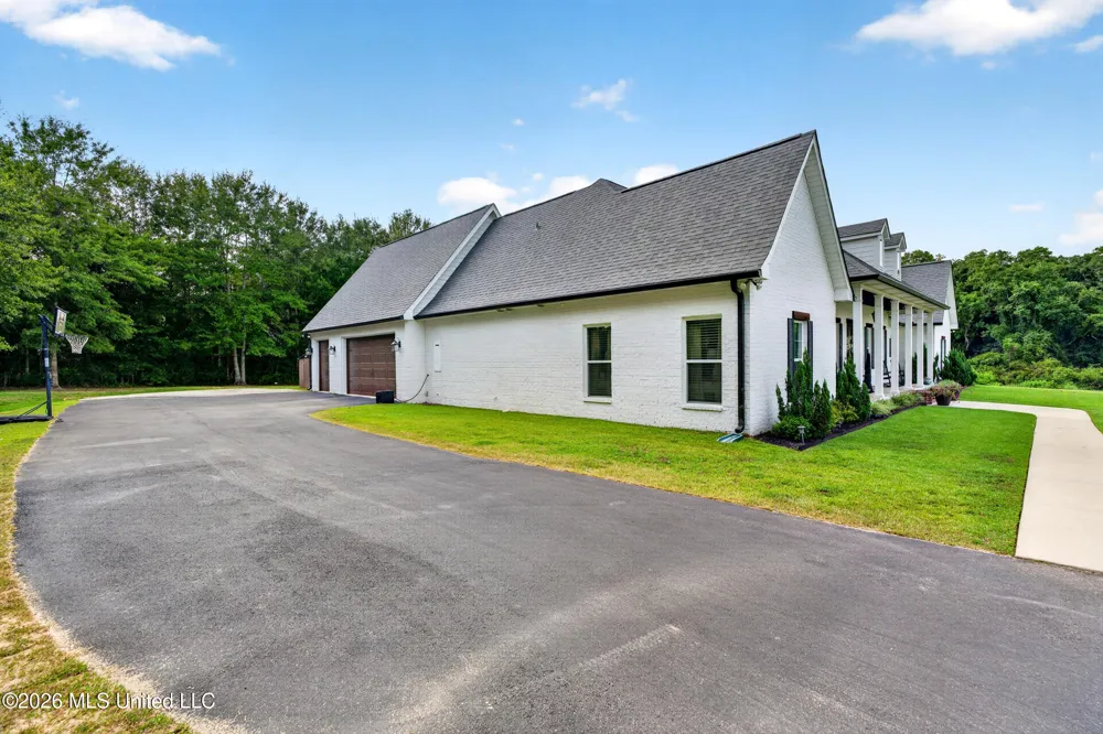 91 Herscel Mitchell Road Picayune, MS 39466