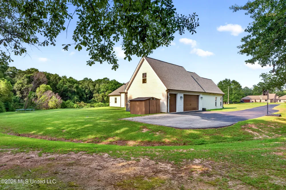 91 Herscel Mitchell Road Picayune, MS 39466