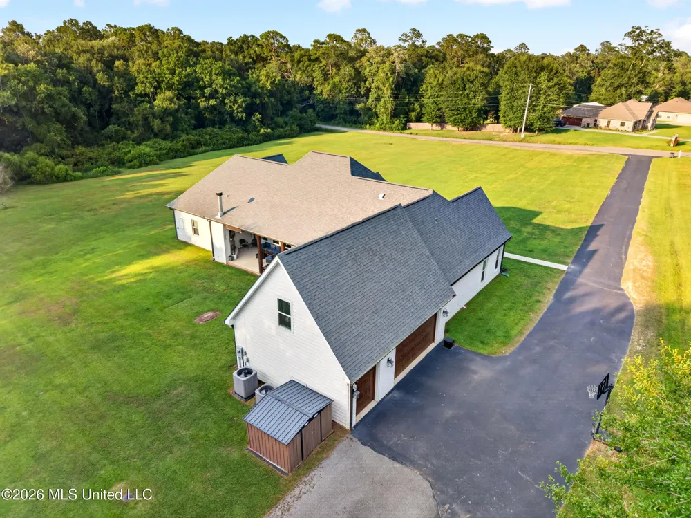 91 Herscel Mitchell Road Picayune, MS 39466