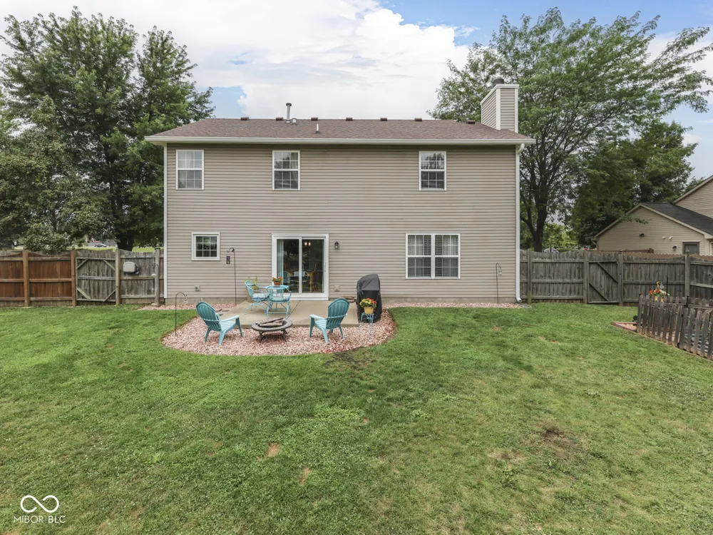 615 Hummingbird Lane Whiteland, IN 46184