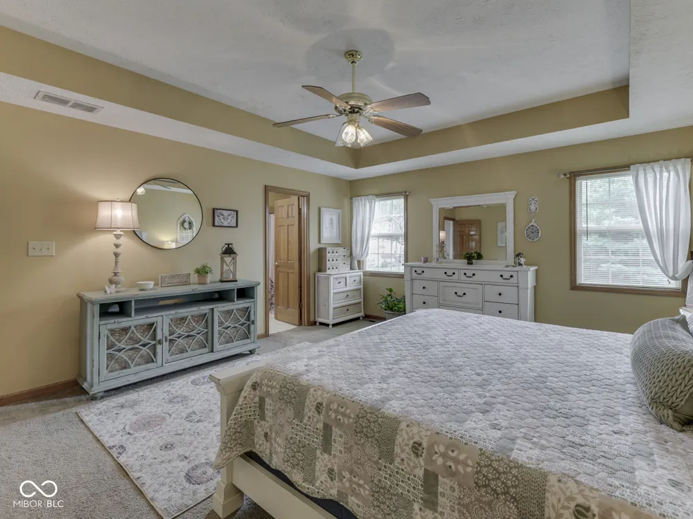 615 Hummingbird Lane Whiteland, IN 46184