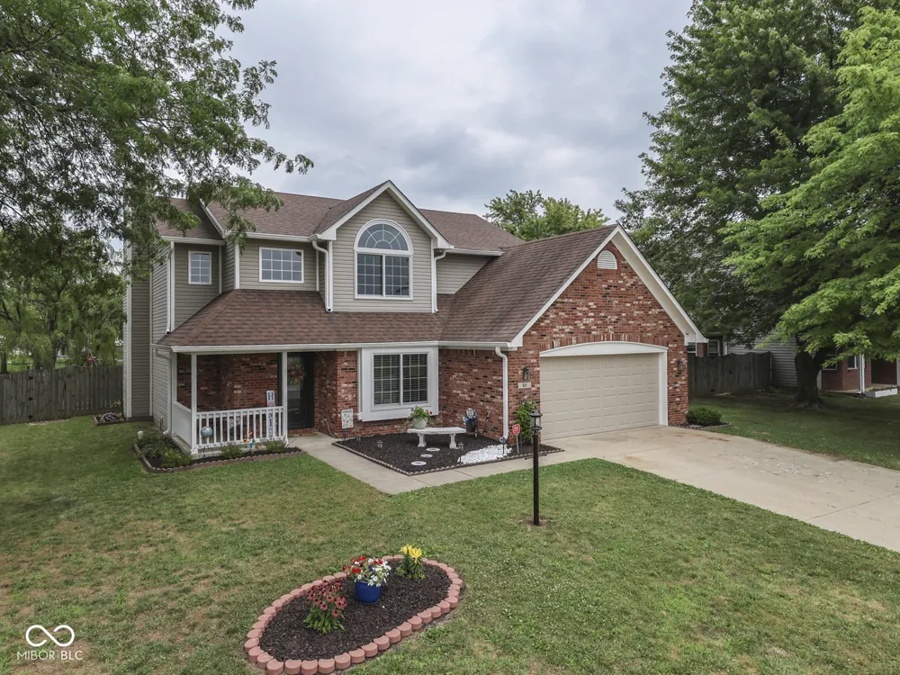 615 Hummingbird Lane Whiteland, IN 46184