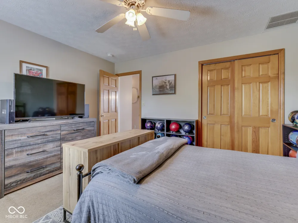 615 Hummingbird Lane Whiteland, IN 46184
