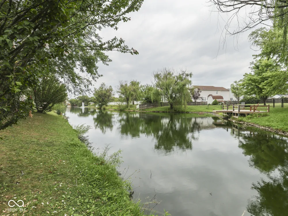 615 Hummingbird Lane Whiteland, IN 46184