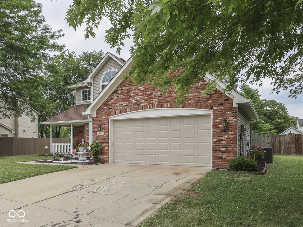 615 Hummingbird Lane Whiteland, IN 46184