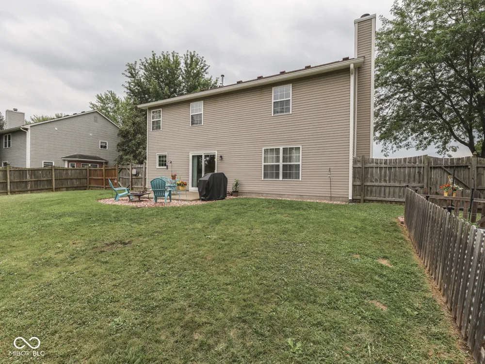 615 Hummingbird Lane Whiteland, IN 46184