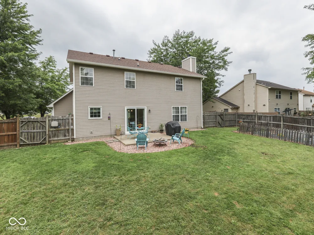 615 Hummingbird Lane Whiteland, IN 46184