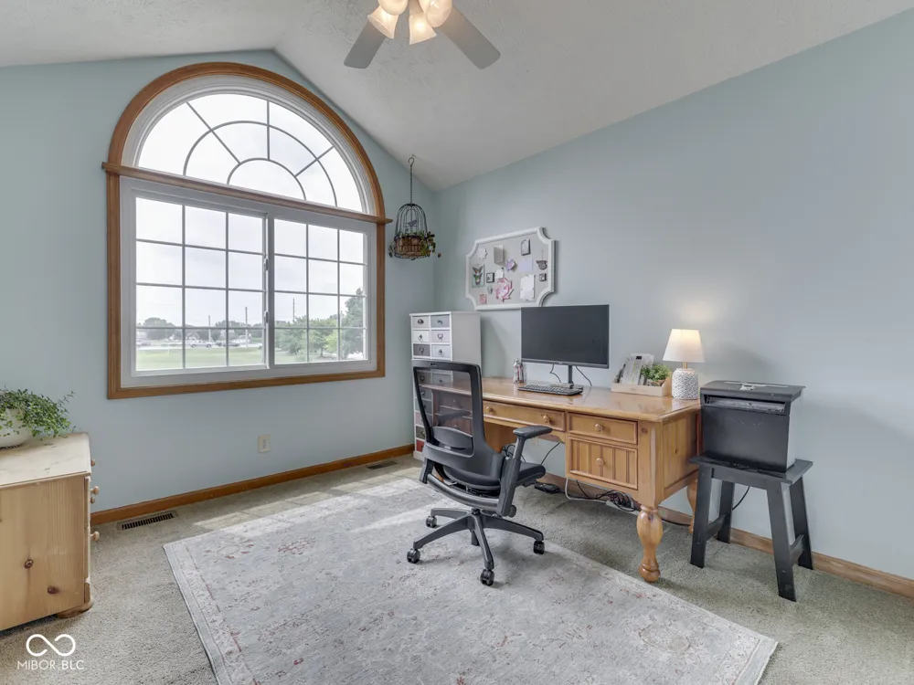 615 Hummingbird Lane Whiteland, IN 46184