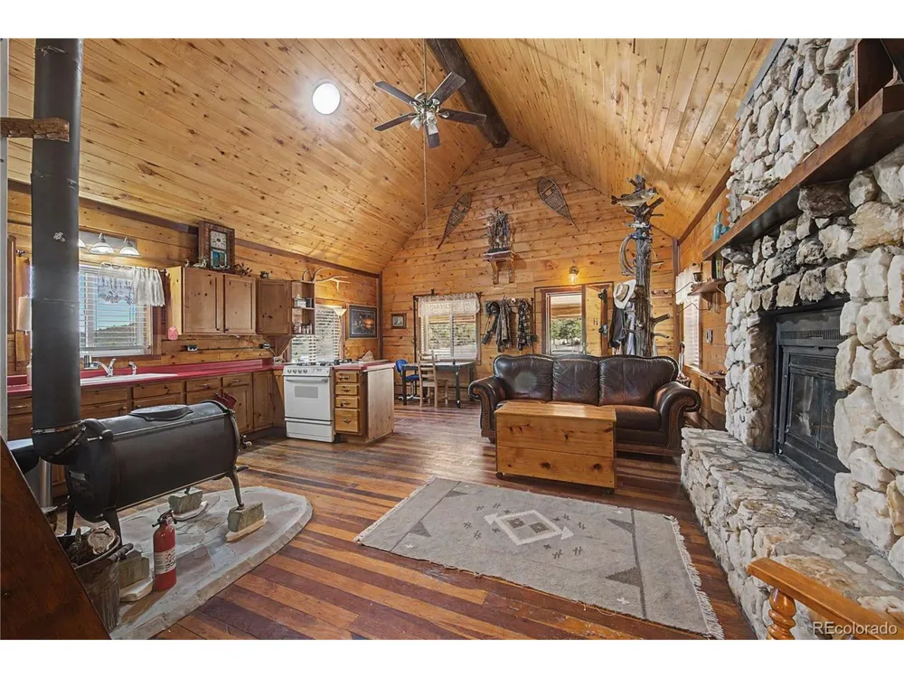 988 15th Trail Cotopaxi, CO 81223