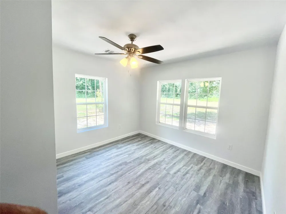 1785 S Byrd Avenue Shepherd, TX 77371