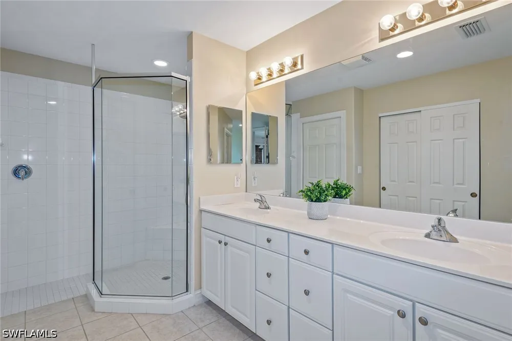 Rialto Way #102 Naples, FL 34114