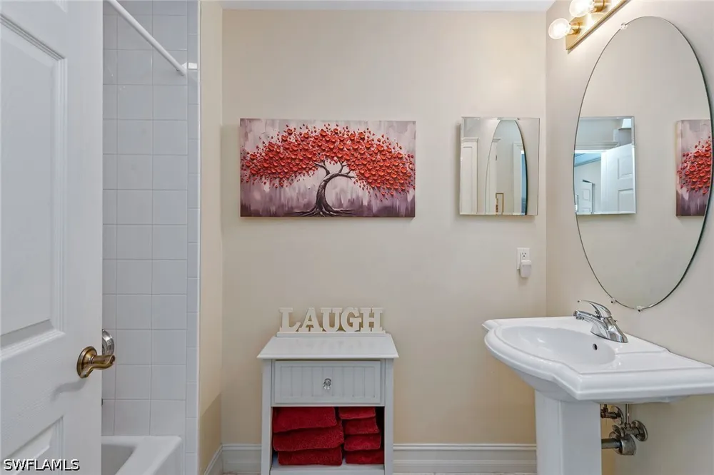 Rialto Way #102 Naples, FL 34114