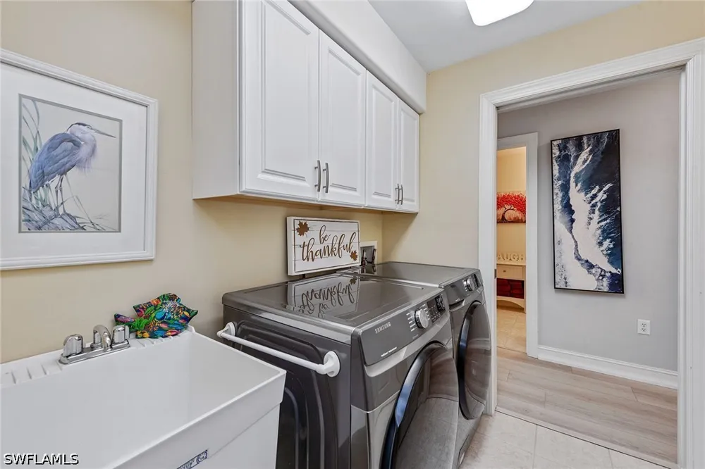 Rialto Way #102 Naples, FL 34114
