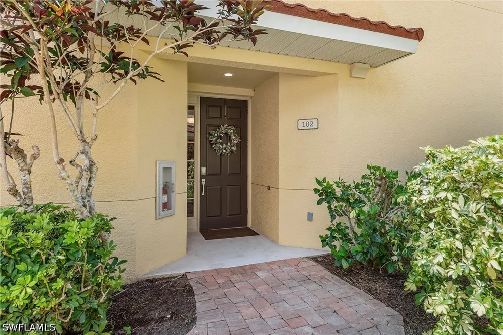Rialto Way #102 Naples, FL 34114