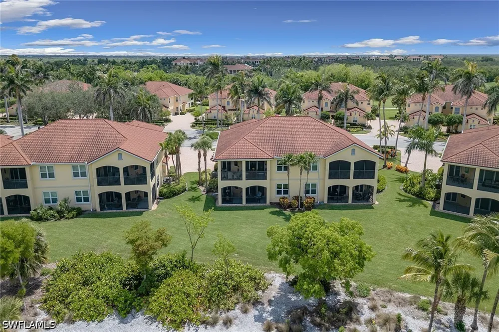 Rialto Way #102 Naples, FL 34114