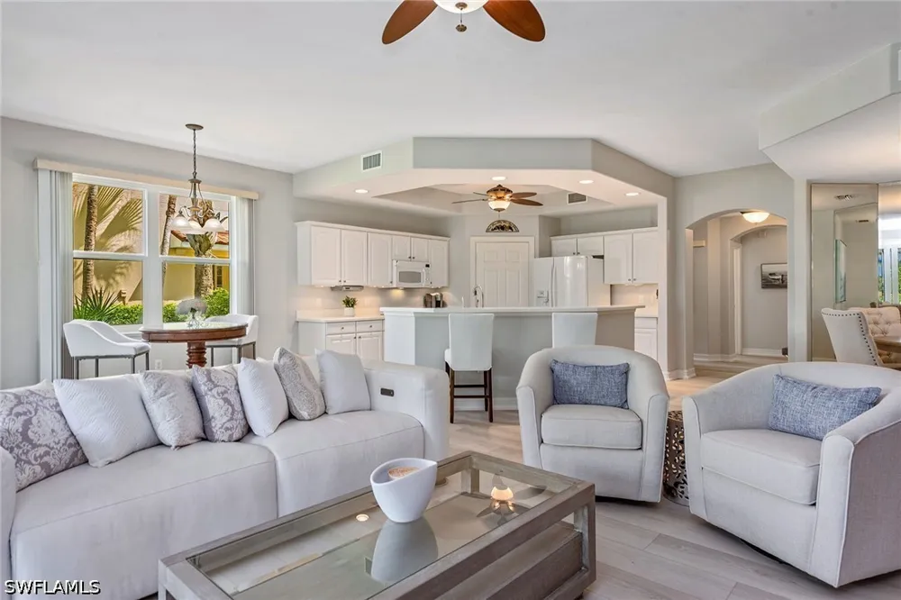 Rialto Way #102 Naples, FL 34114