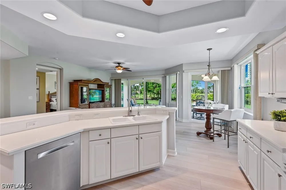 Rialto Way #102 Naples, FL 34114