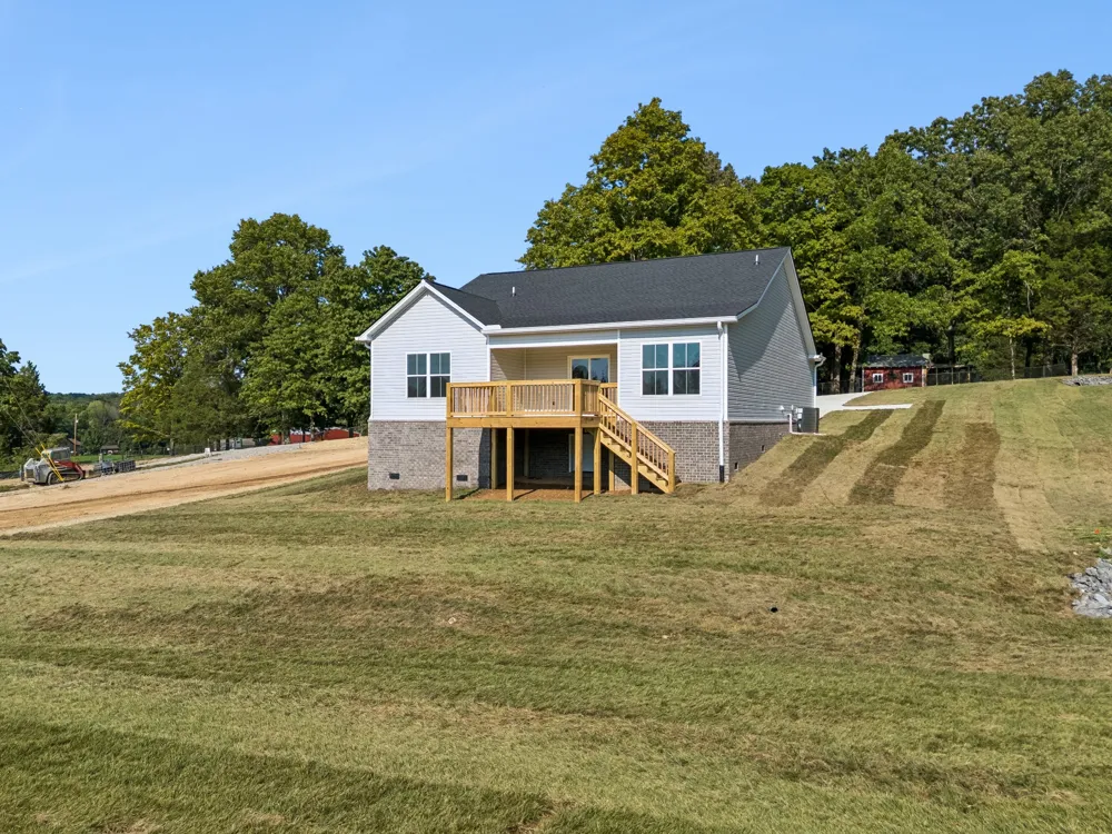 7982 Gideon Rd Greenbrier, TN 37073