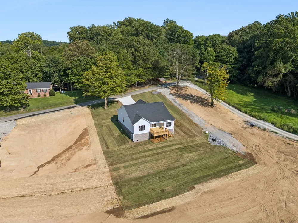 7982 Gideon Rd Greenbrier, TN 37073