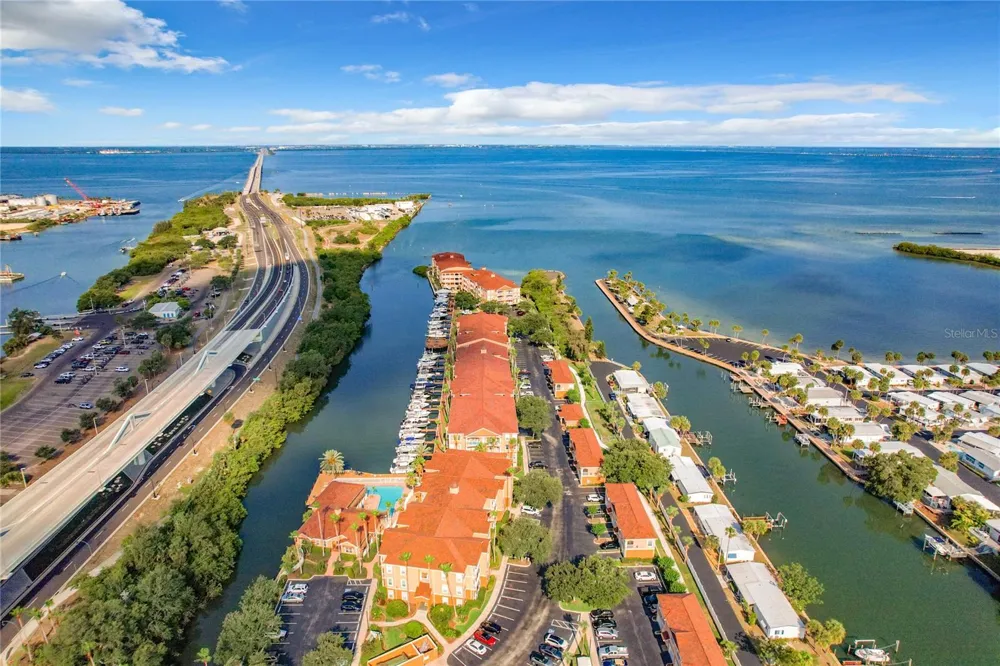 5000 CULBREATH KEY WAY #4-306 Tampa, FL 33611