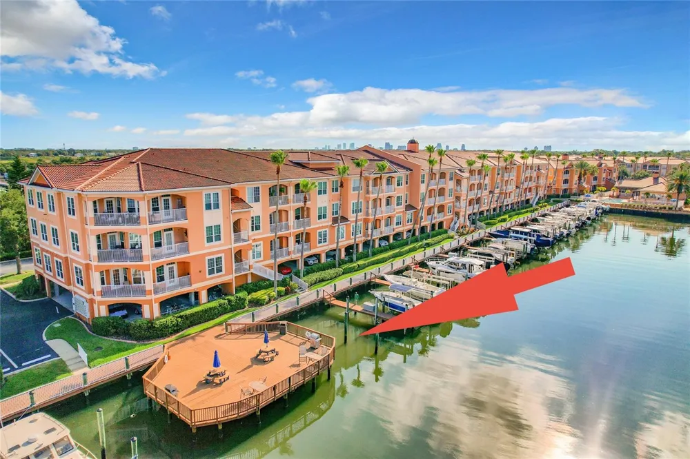 5000 CULBREATH KEY WAY #4-306 Tampa, FL 33611