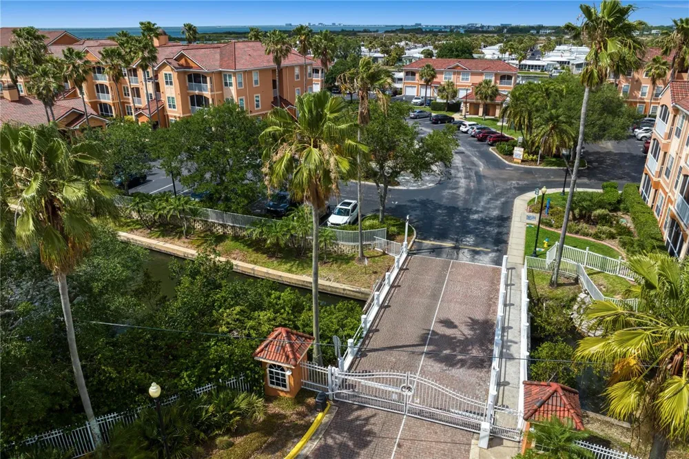 5000 CULBREATH KEY WAY #4-306 Tampa, FL 33611
