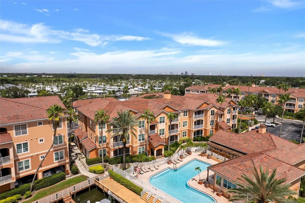 5000 CULBREATH KEY WAY #4-306 Tampa, FL 33611