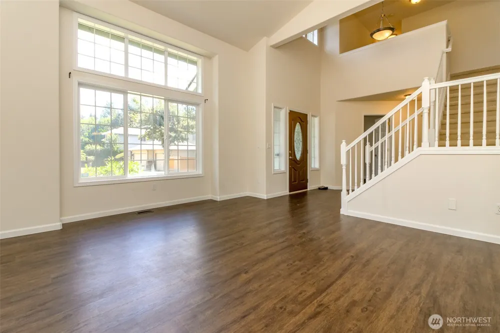 37825 35th Way S Auburn, WA 98001