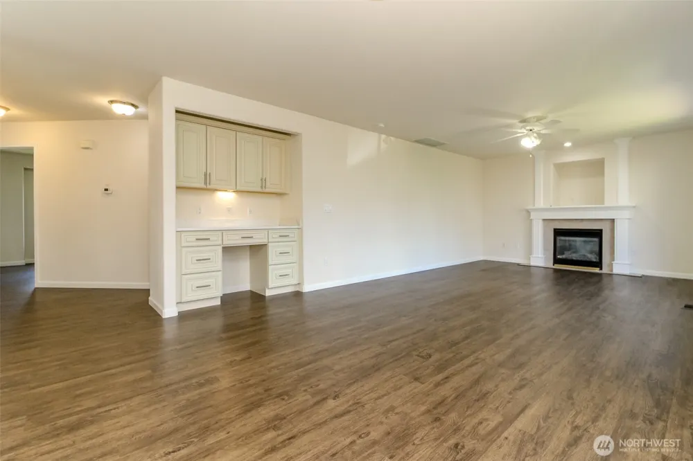 37825 35th Way S Auburn, WA 98001