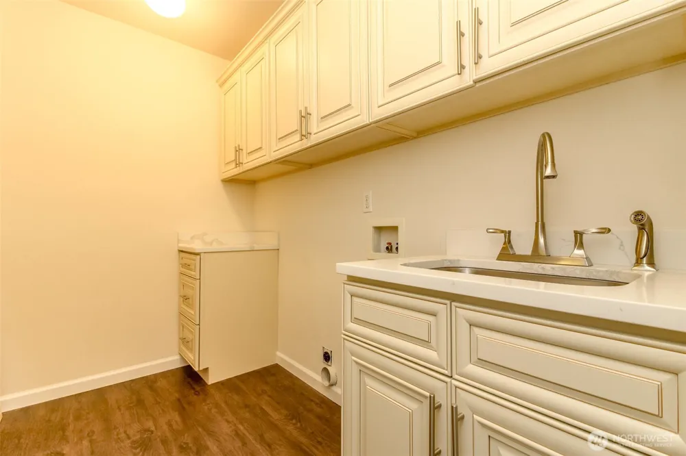 37825 35th Way S Auburn, WA 98001