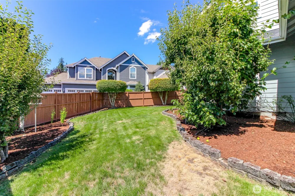 37825 35th Way S Auburn, WA 98001