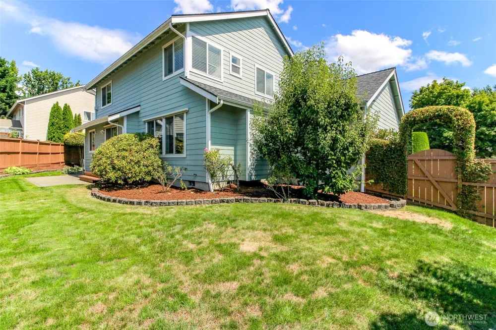 37825 35th Way S Auburn, WA 98001