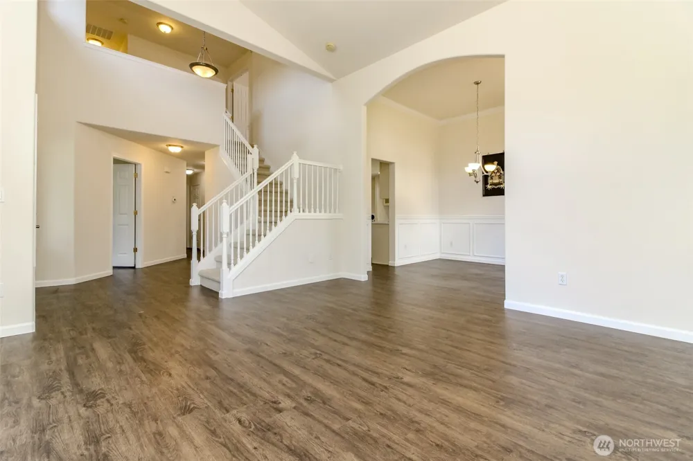 37825 35th Way S Auburn, WA 98001