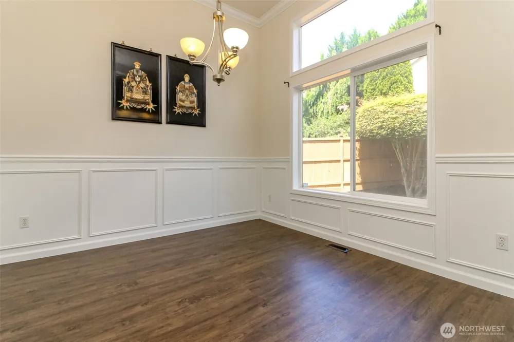 37825 35th Way S Auburn, WA 98001