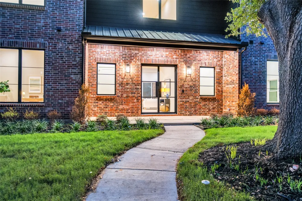 3507 Warick Drive Dallas, TX 75229