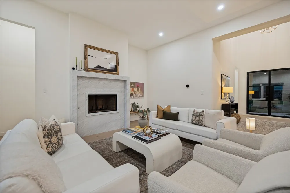 3507 Warick Drive Dallas, TX 75229