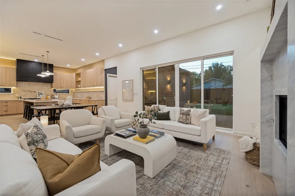 3507 Warick Drive Dallas, TX 75229