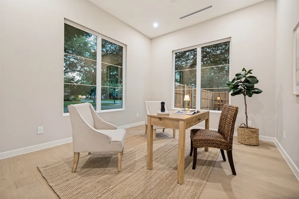 3507 Warick Drive Dallas, TX 75229