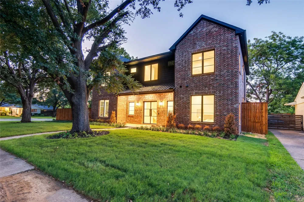 3507 Warick Drive Dallas, TX 75229