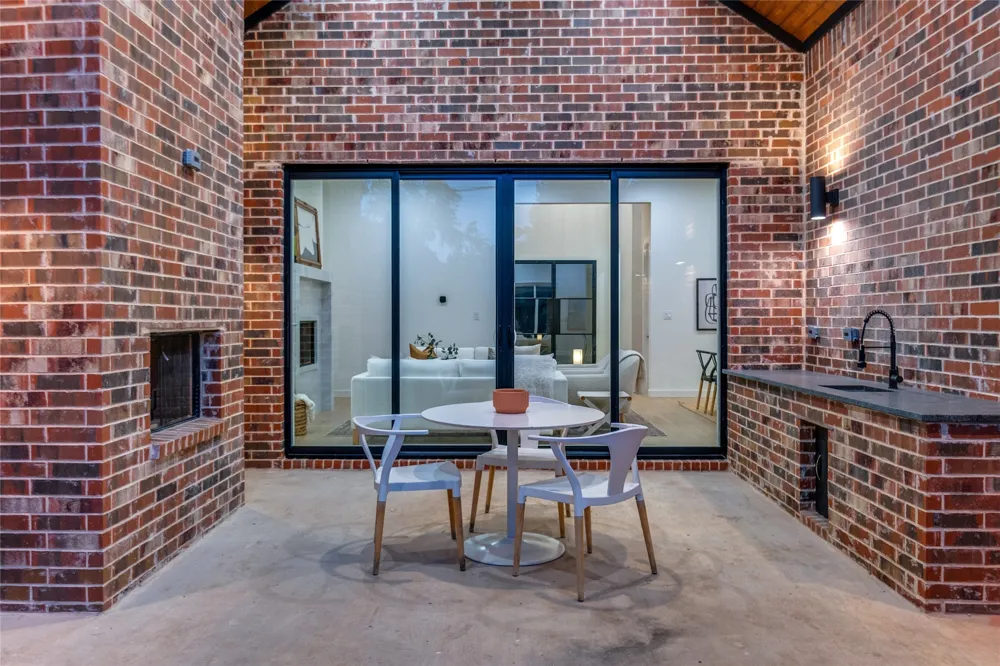 3507 Warick Drive Dallas, TX 75229