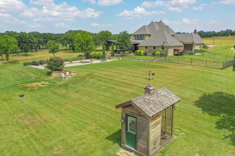 354 Ballpark Way Jacksboro, TX 76458