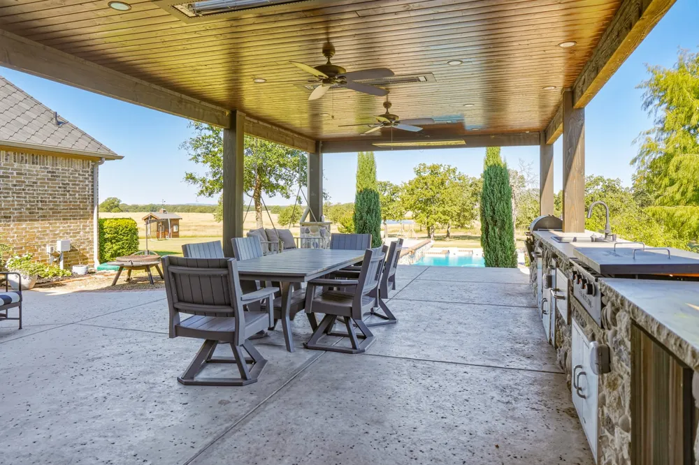 354 Ballpark Way Jacksboro, TX 76458