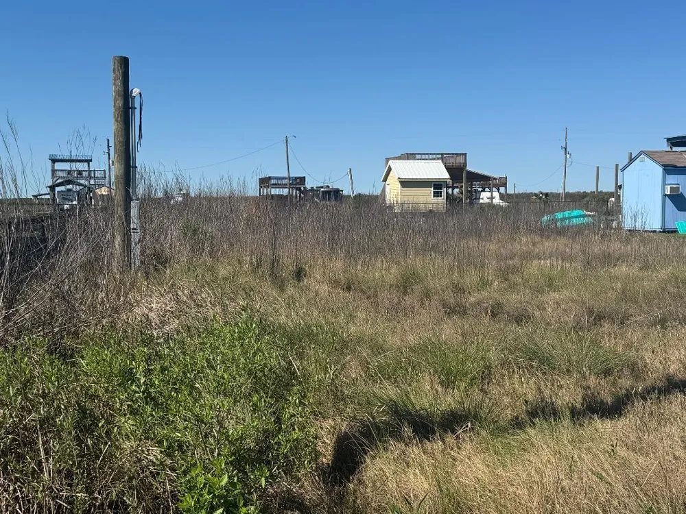 1455 Mabry Street Gilchrist, TX 77617