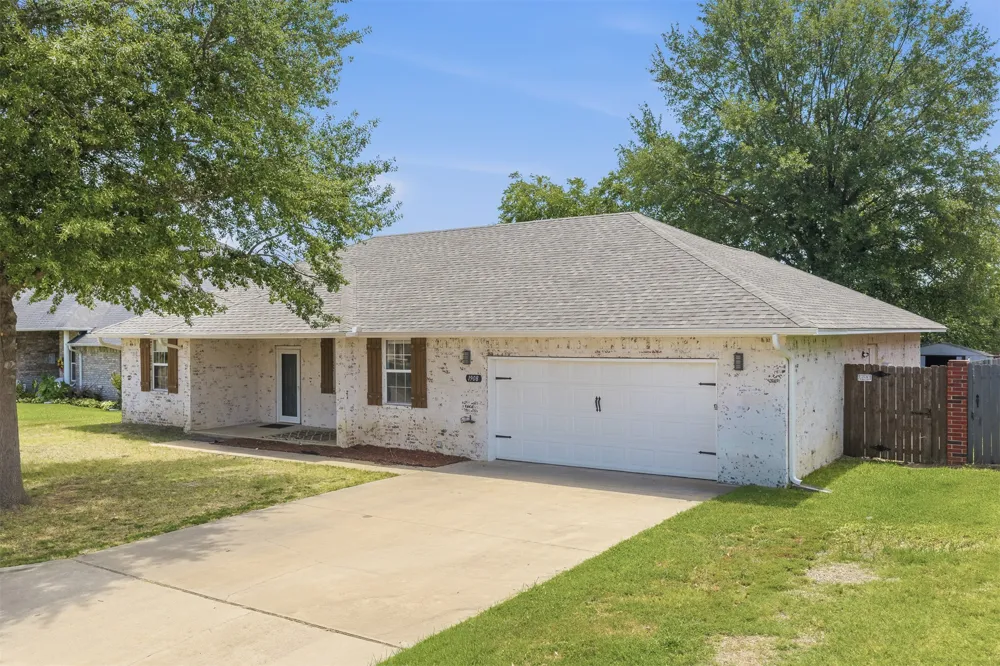 1908 S 6th Avenue NW Ardmore, OK 73401