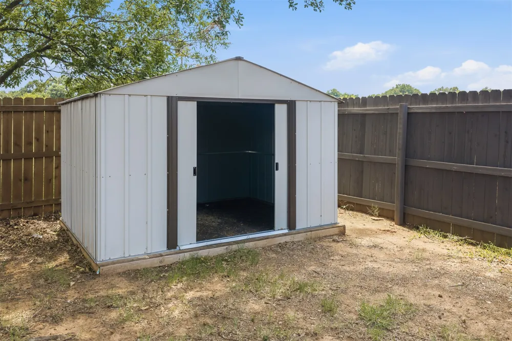 1908 S 6th Avenue NW Ardmore, OK 73401
