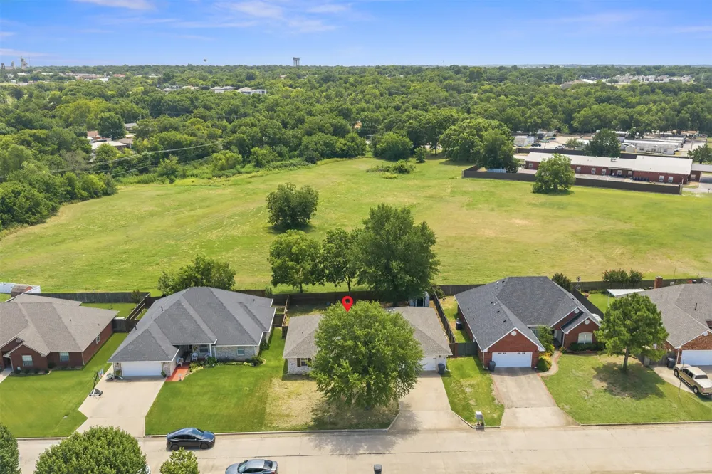 1908 S 6th Avenue NW Ardmore, OK 73401