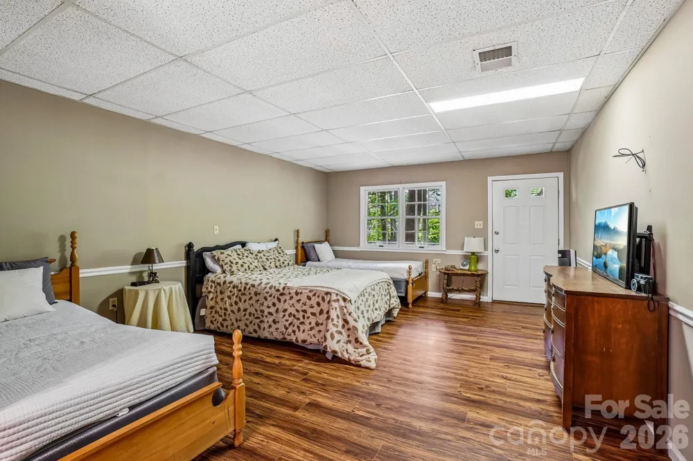 950 Main Street #4 Chimney Rock, NC 28720