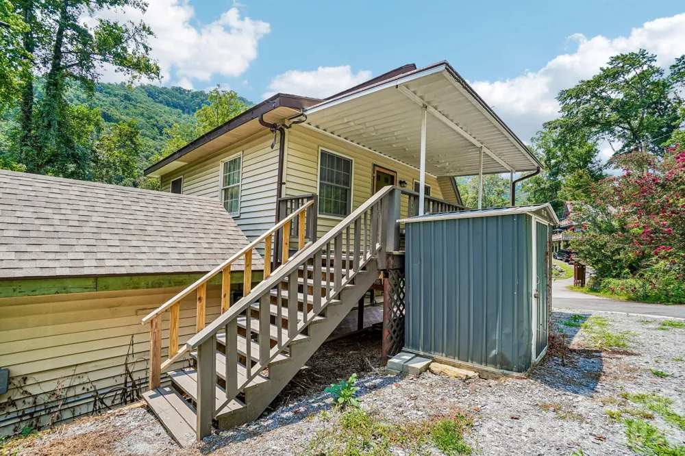 950 Main Street #4 Chimney Rock, NC 28720