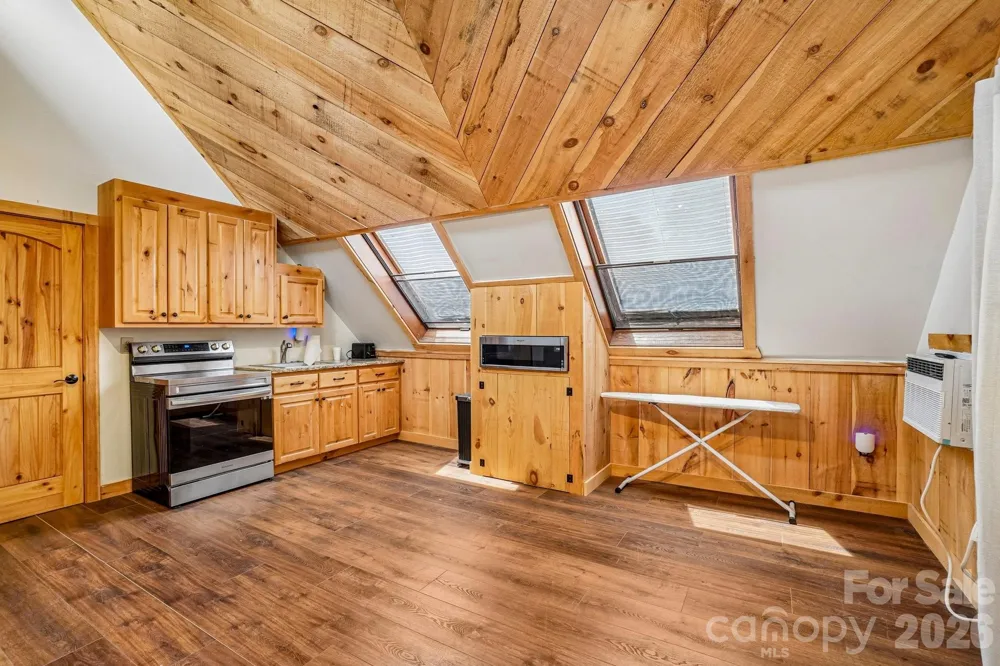 950 Main Street #4 Chimney Rock, NC 28720
